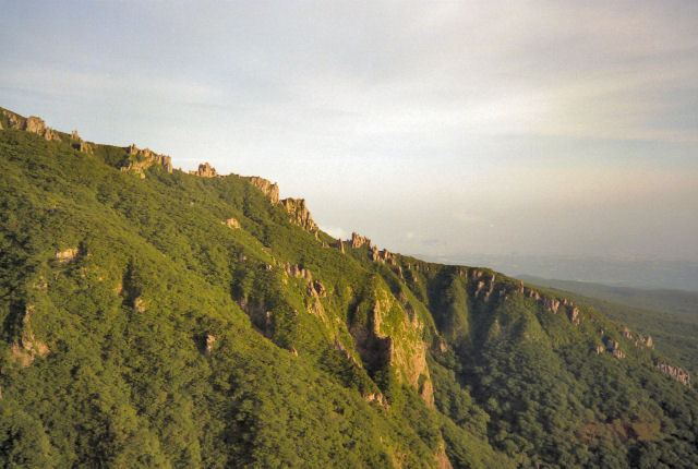 漢拏山西方霊室登山道標高1560m付近から南方の五百羅漢方向を望む